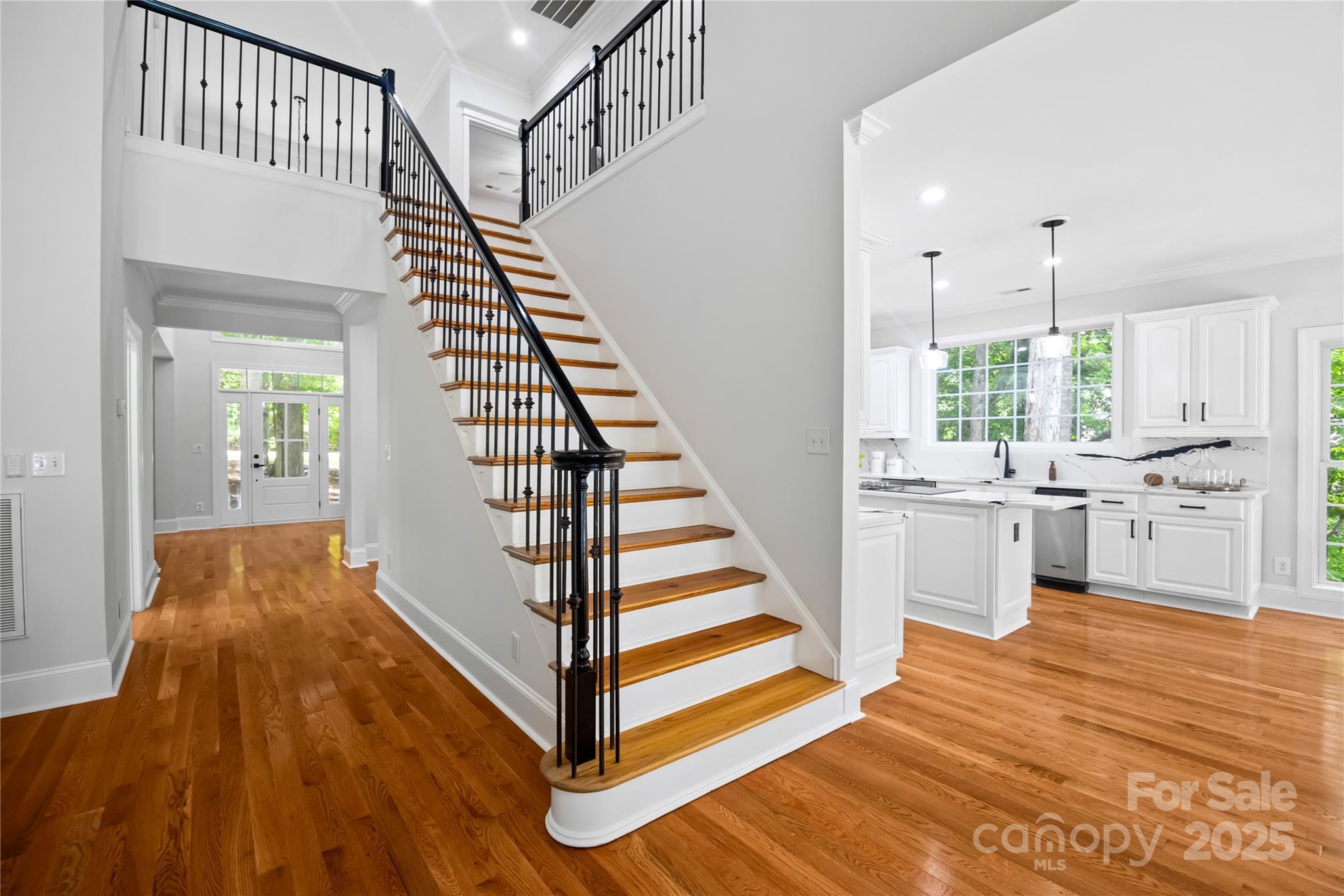 800 Lakeview Shores Loop
