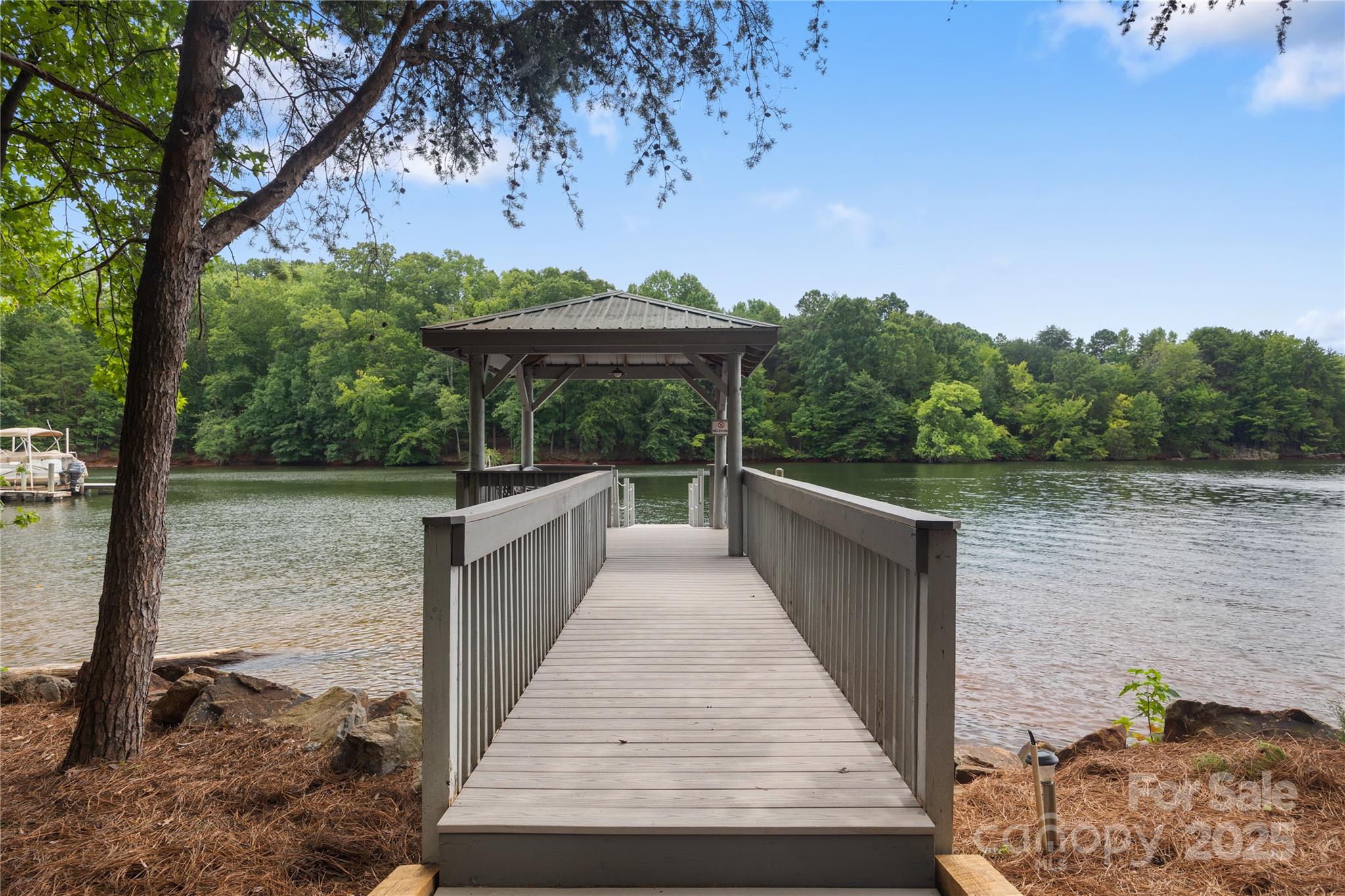 800 Lakeview Shores Loop