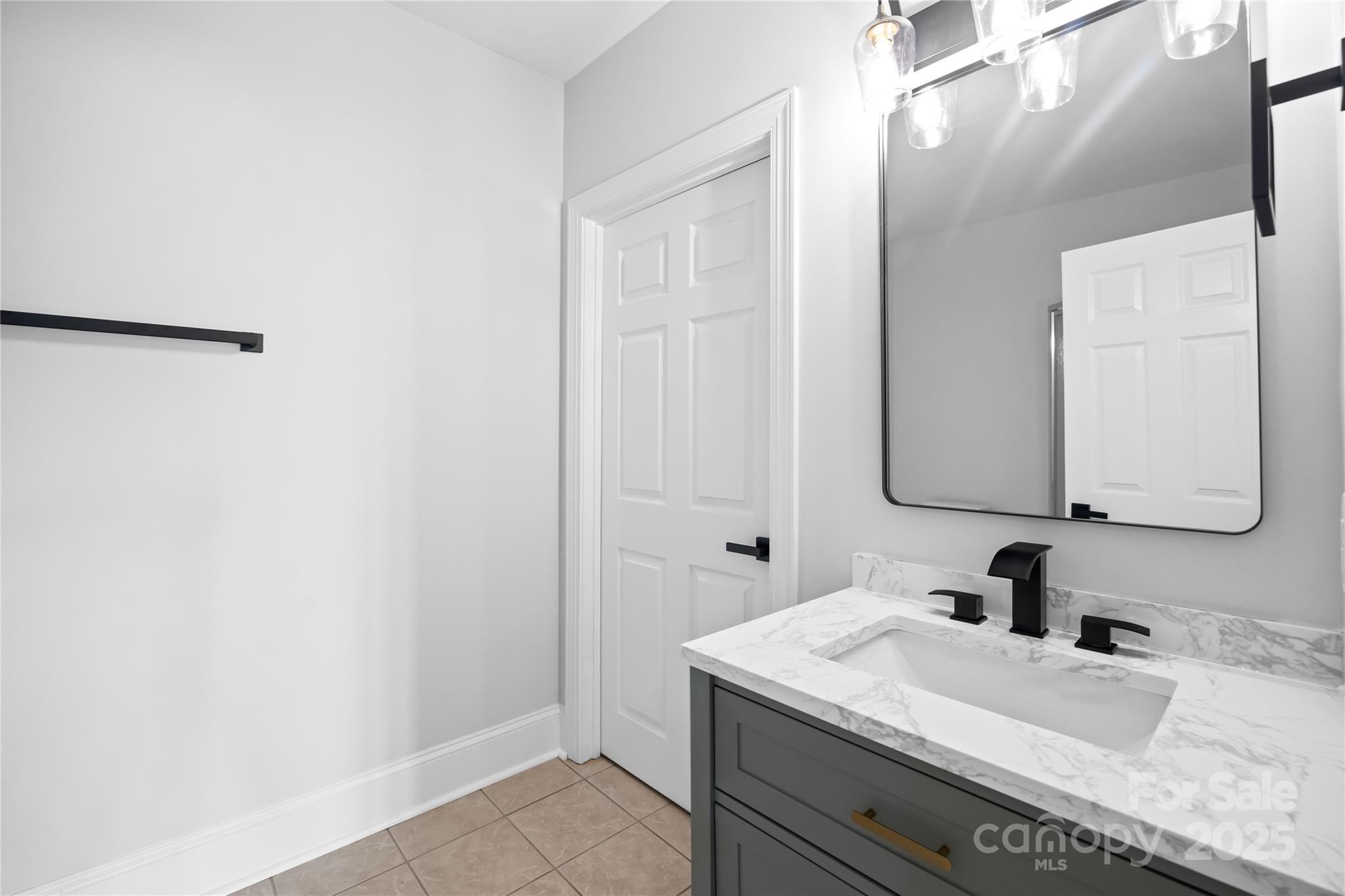 800 Lakeview Shores Loop