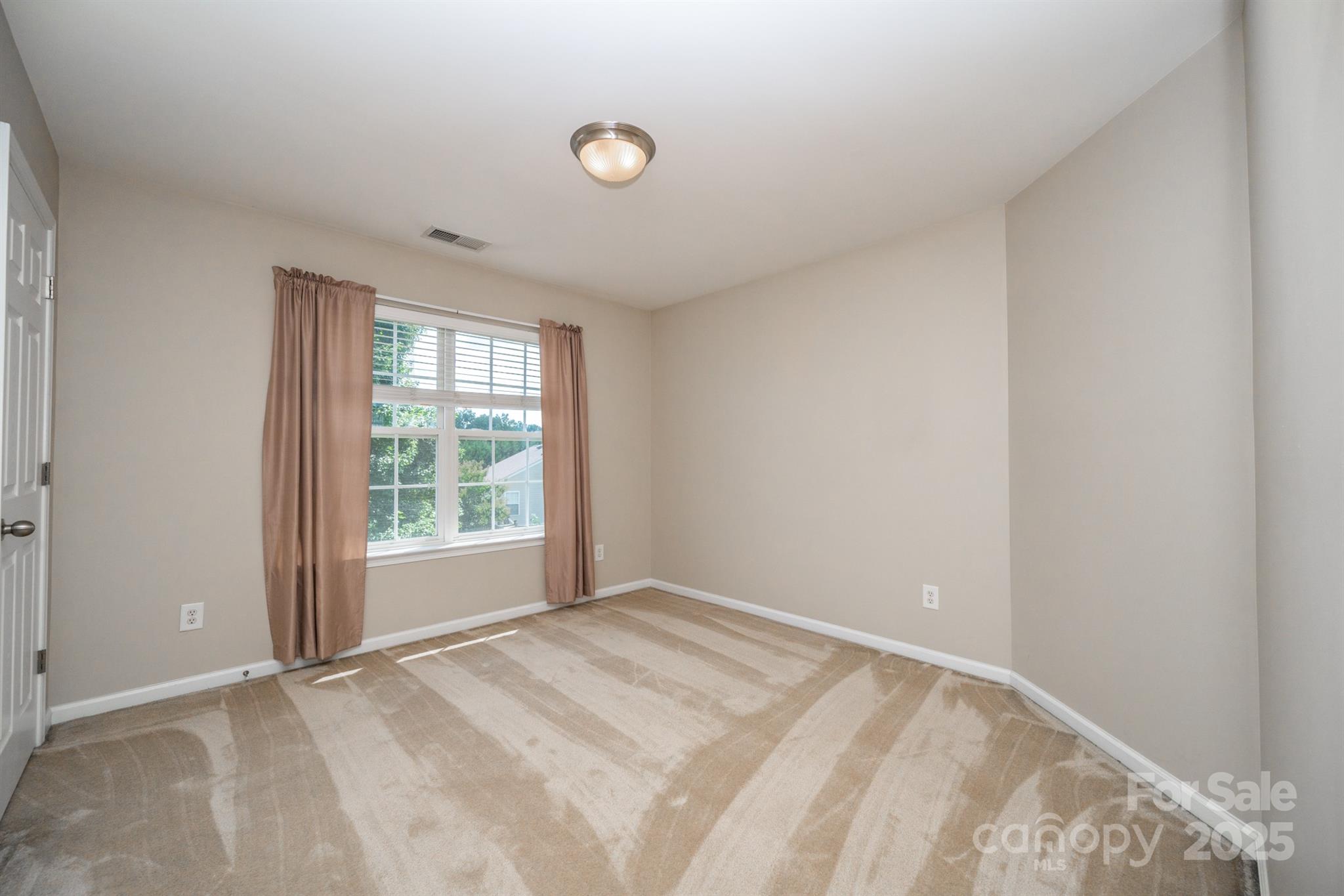 383 Courtland Court