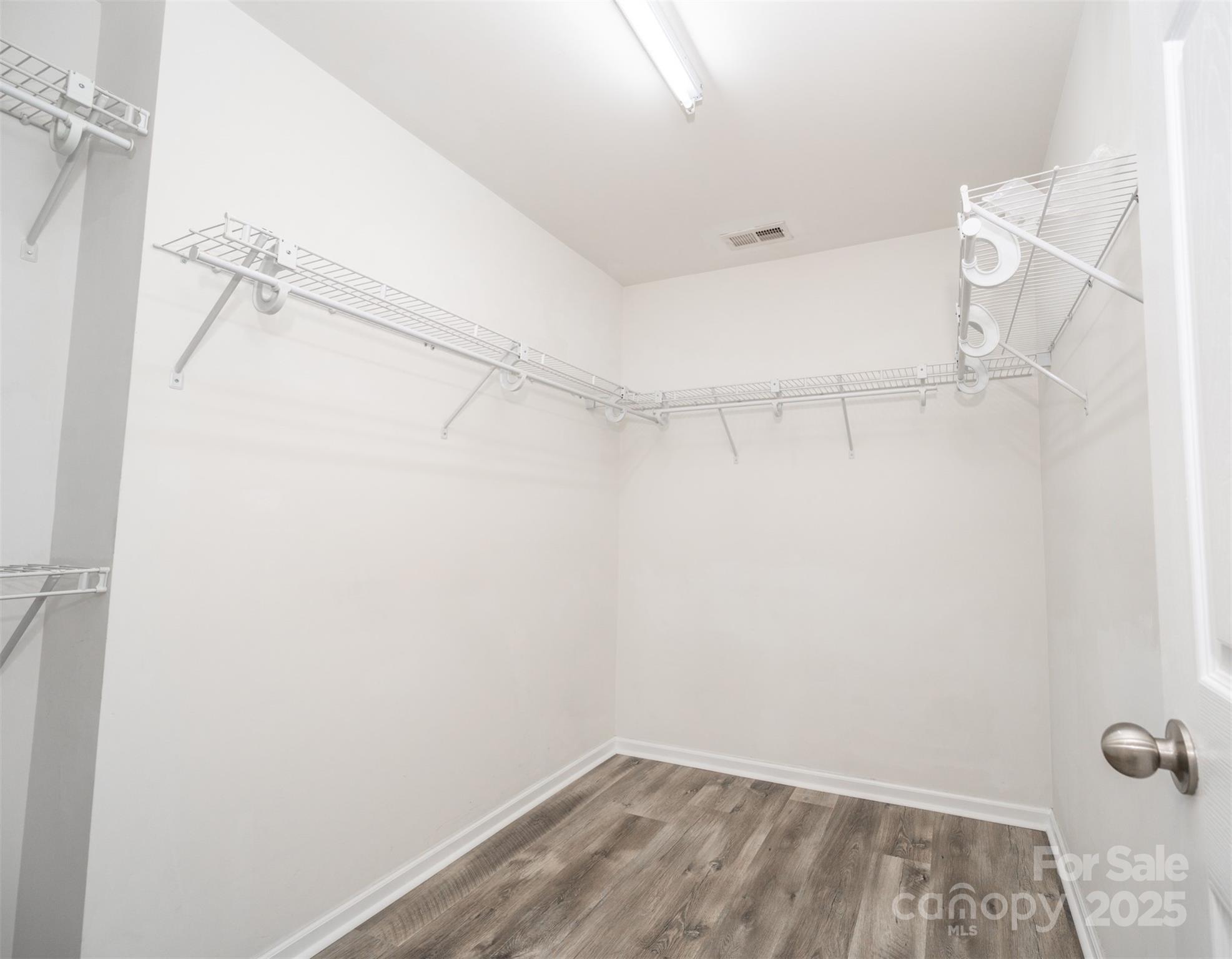 383 Courtland Court