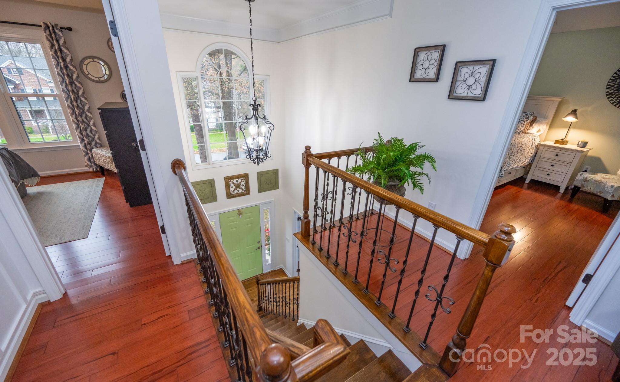 5729 Woodridge Court NW