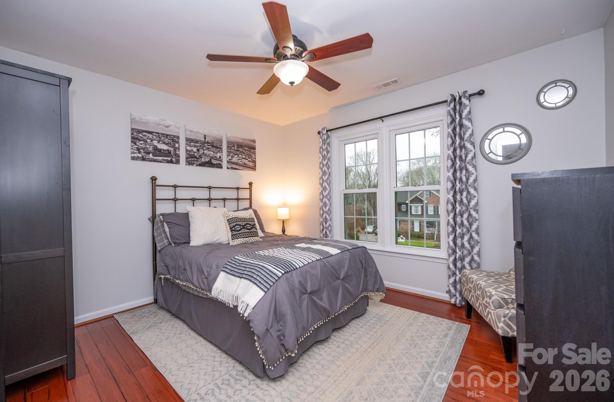 5729 Woodridge Court NW