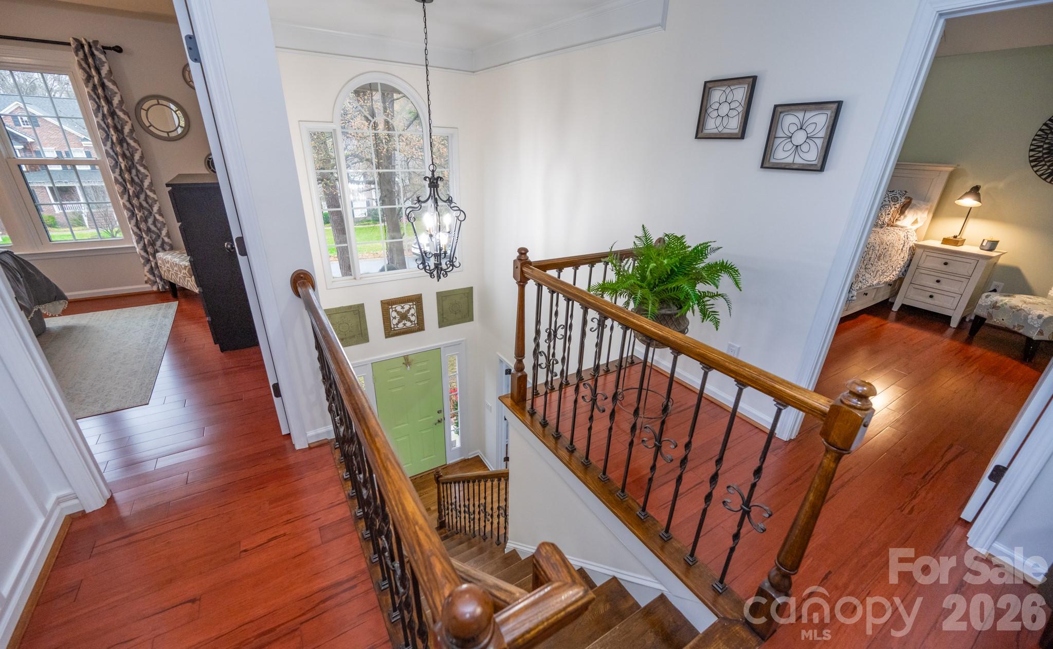 5729 Woodridge Court NW