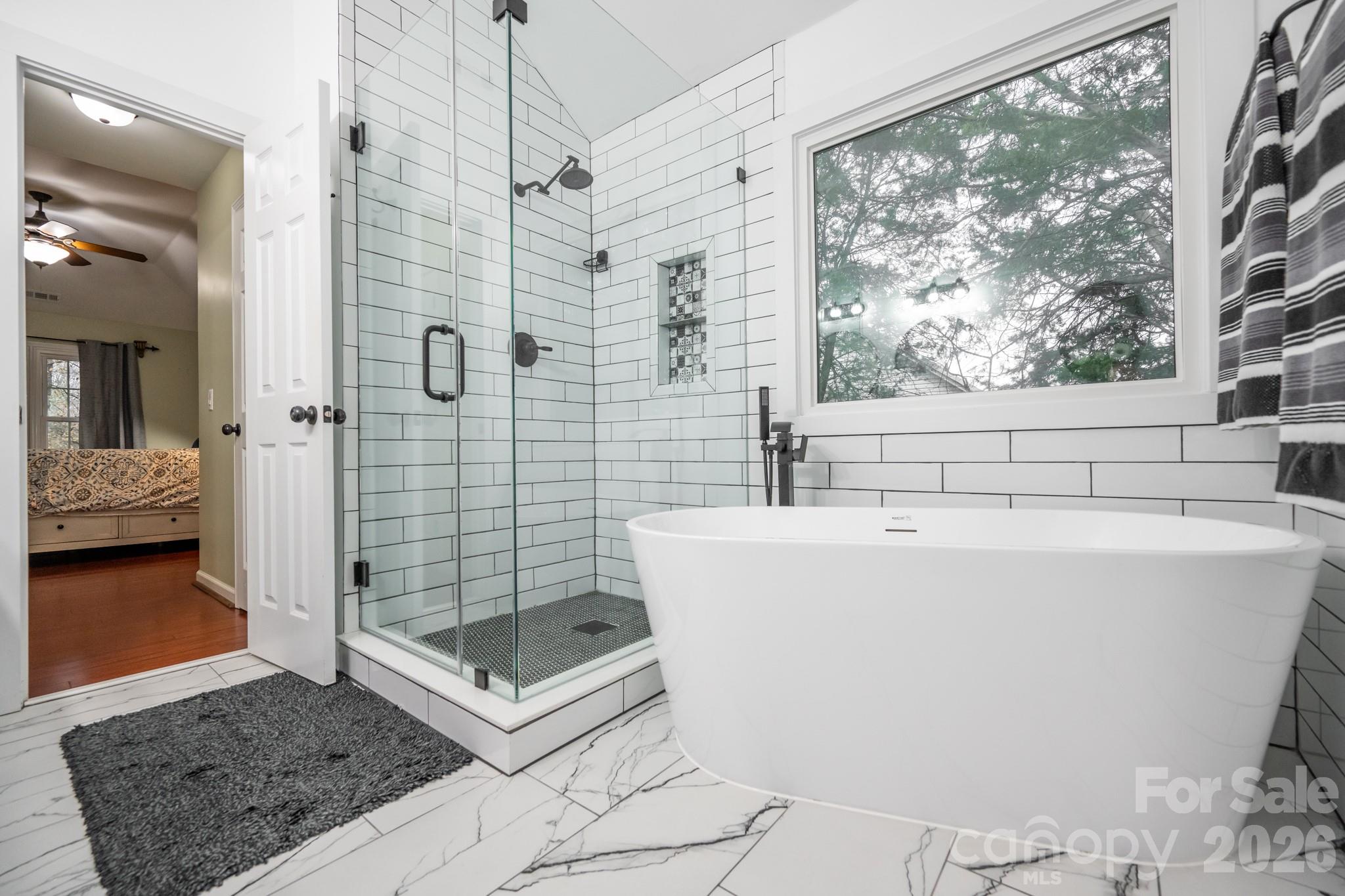 5729 Woodridge Court NW