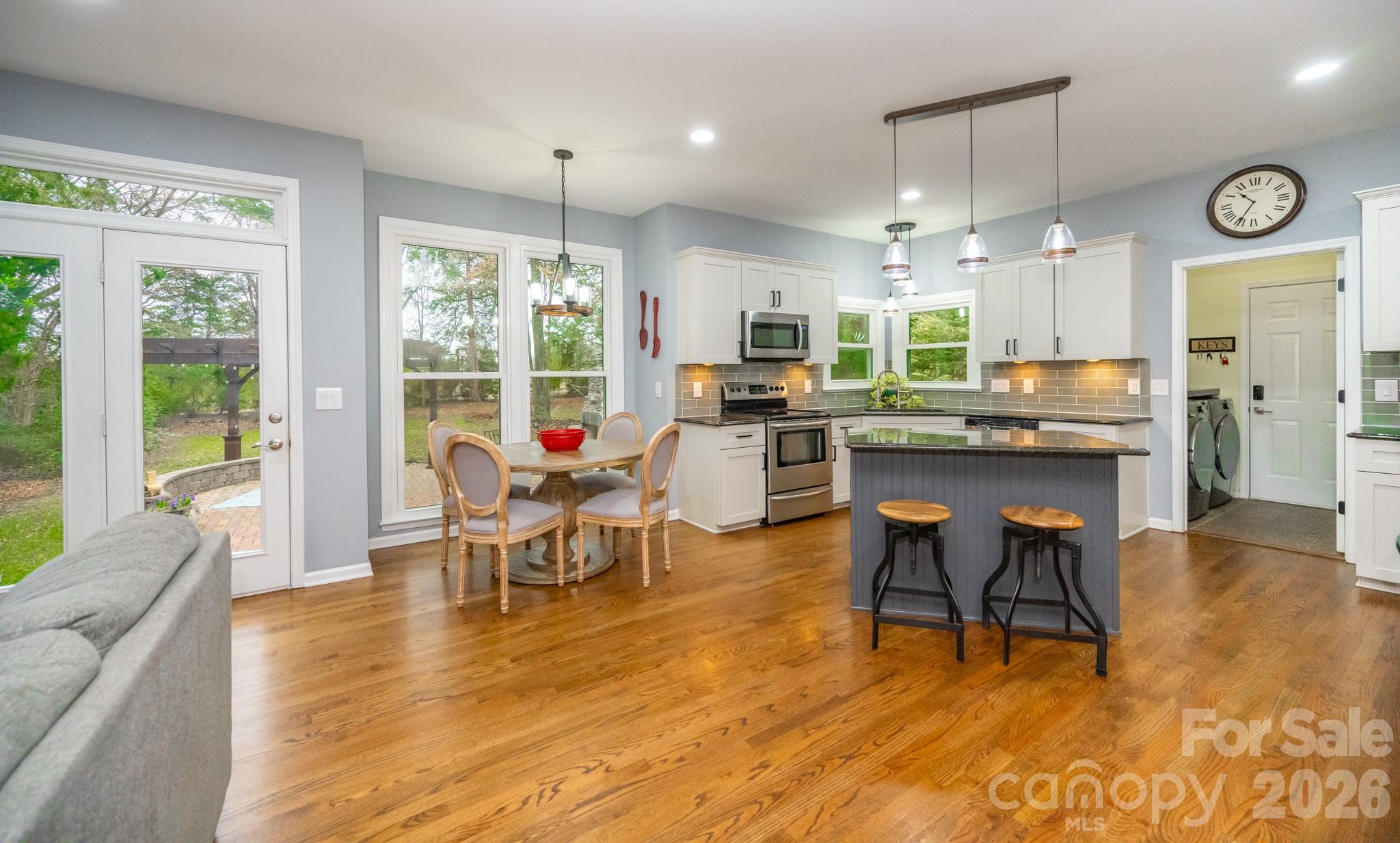 5729 Woodridge Court NW