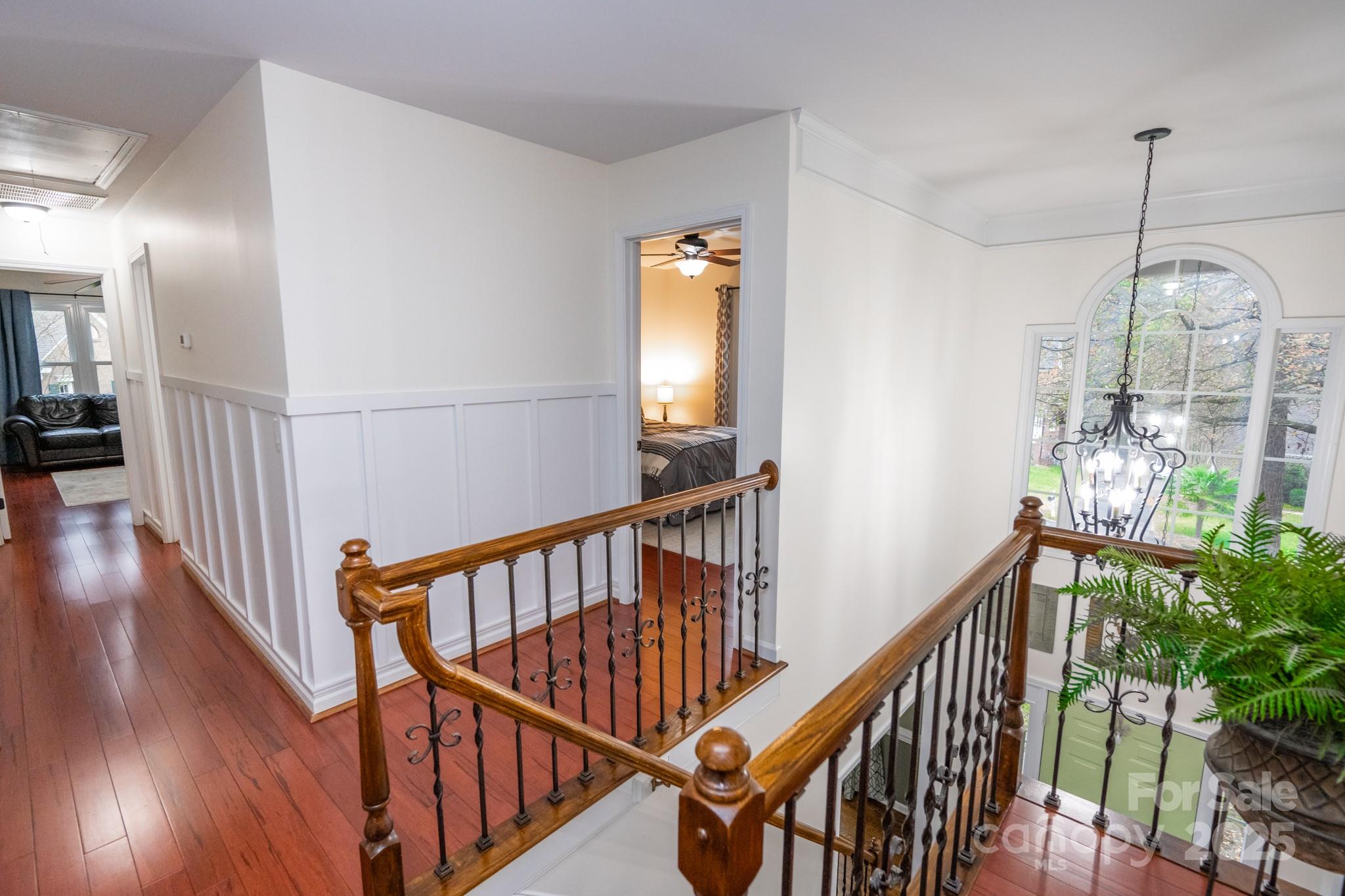 5729 Woodridge Court NW