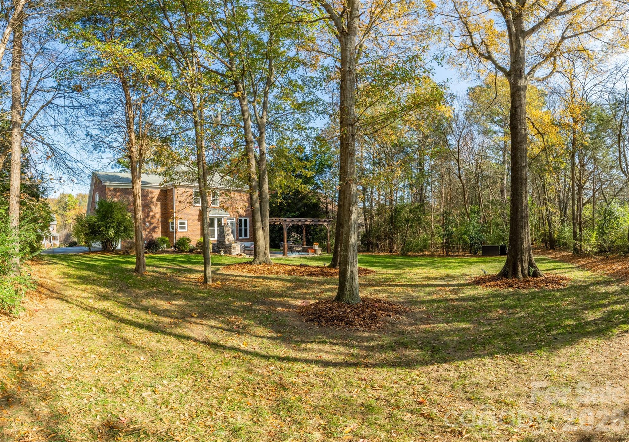 5729 Woodridge Court NW