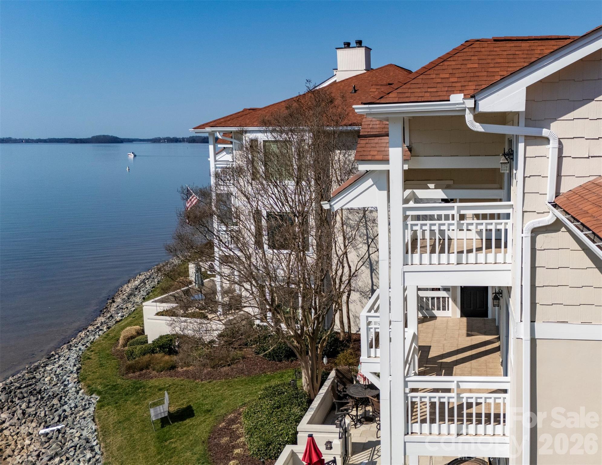 17925 Kings Point Drive Unit: B