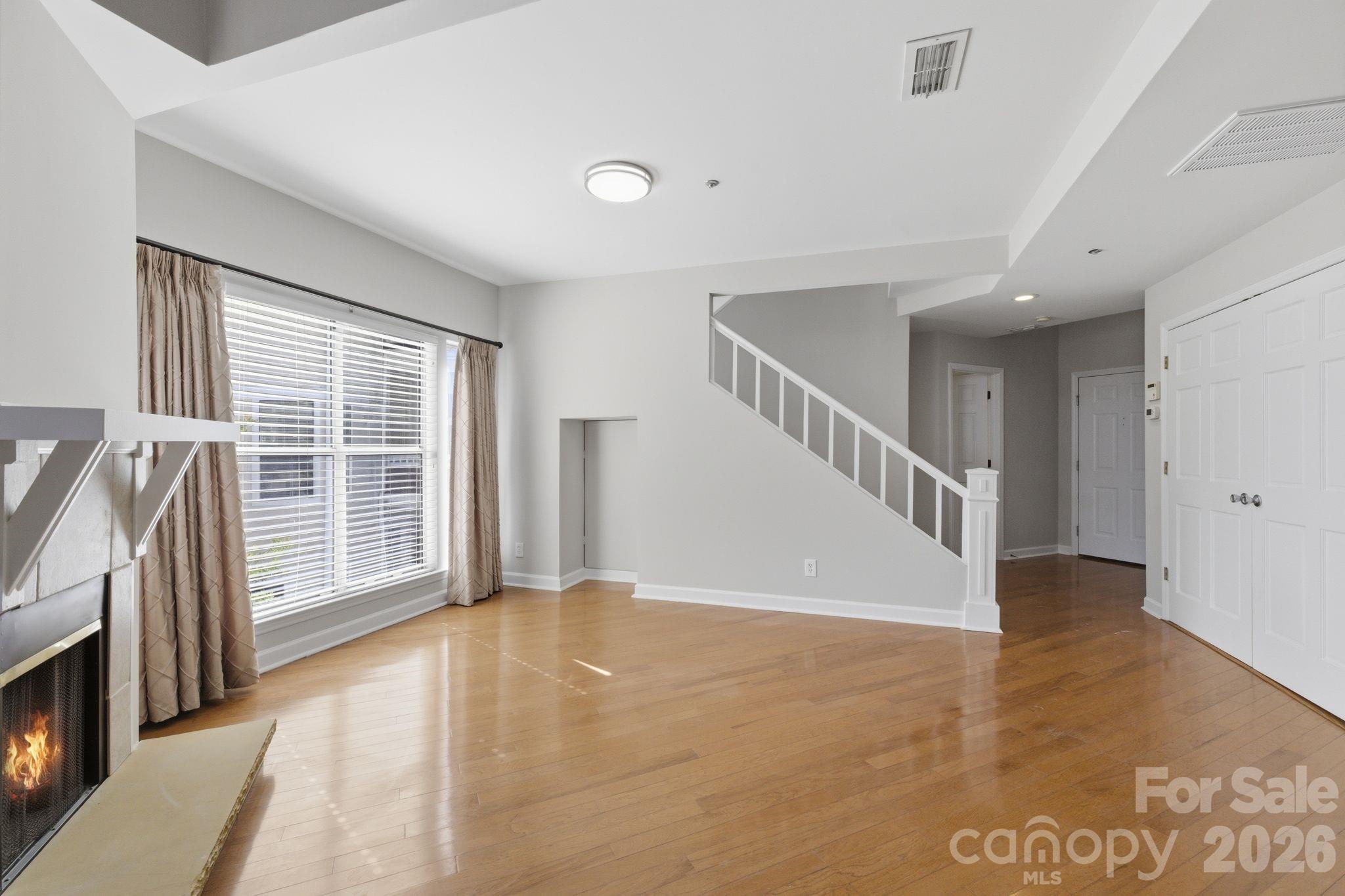 17925 Kings Point Drive Unit: B