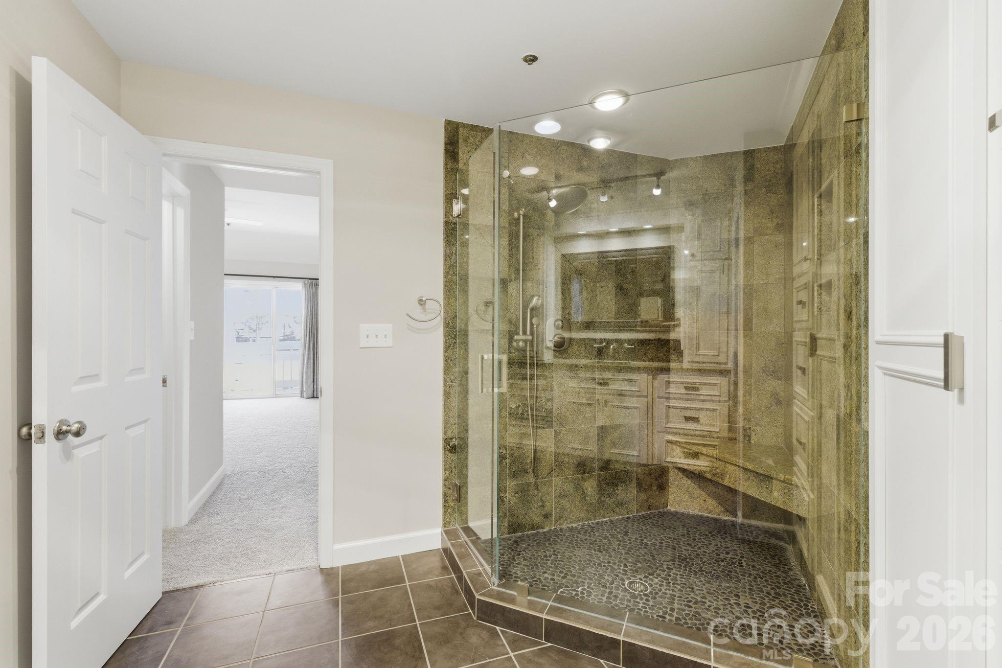 17925 Kings Point Drive Unit: B