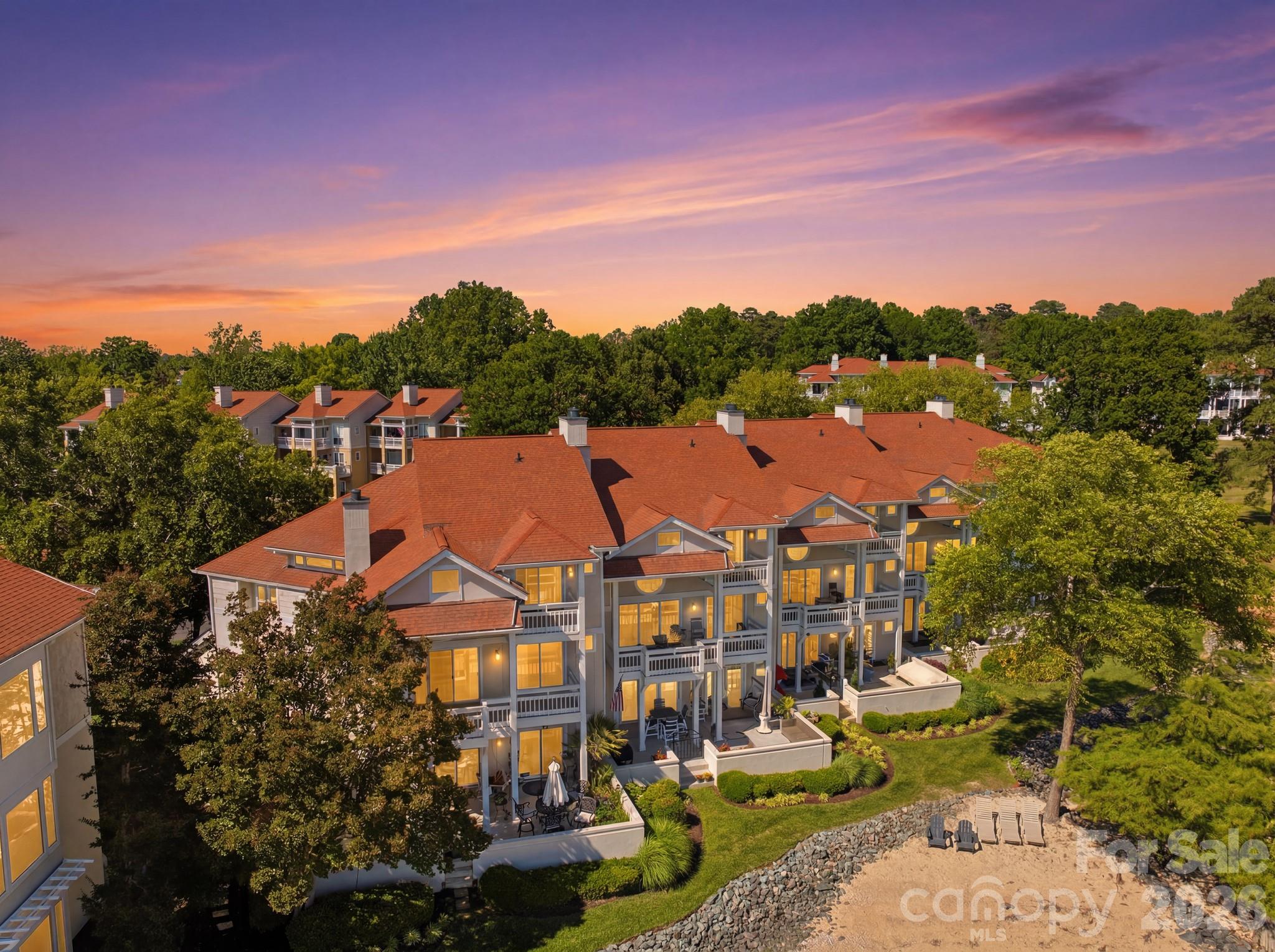 17925 Kings Point Drive Unit: B