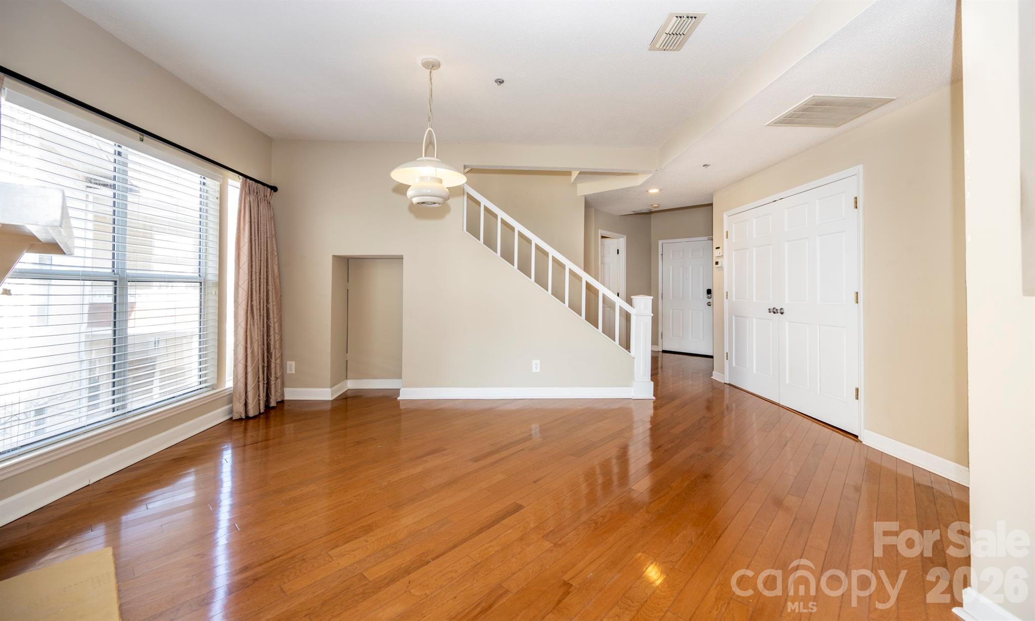 17925 Kings Point Drive Unit: B