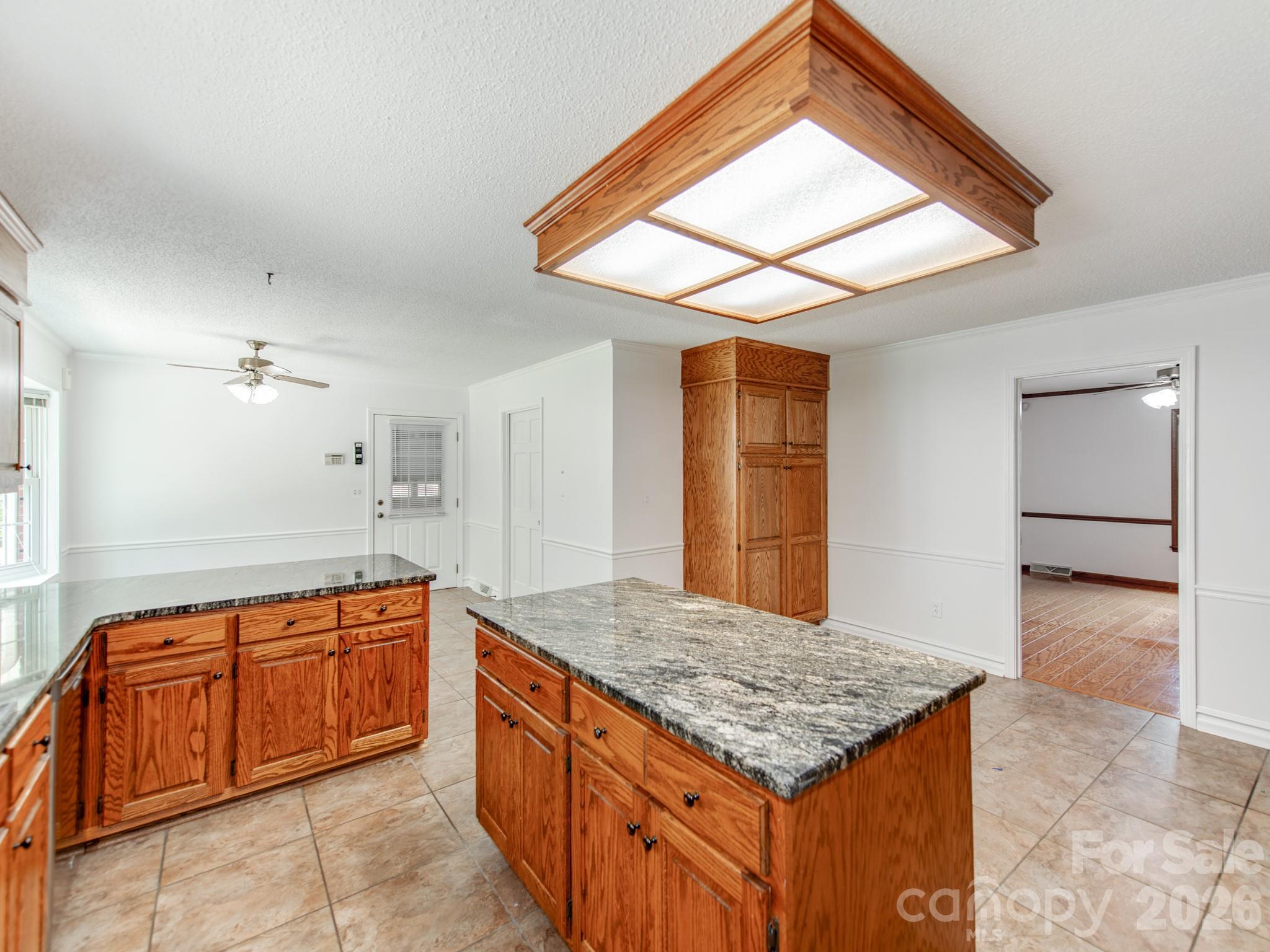 170 Dove Lane
