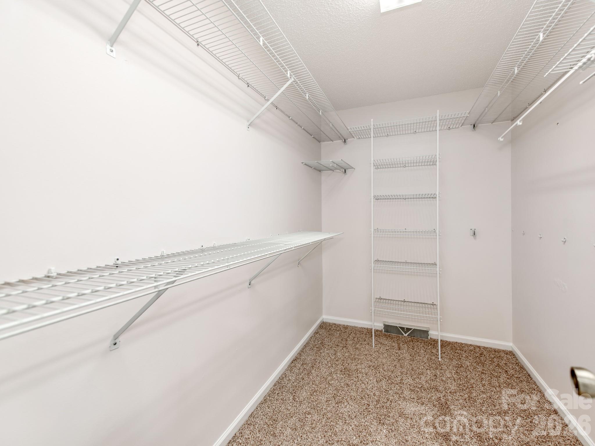 170 Dove Lane