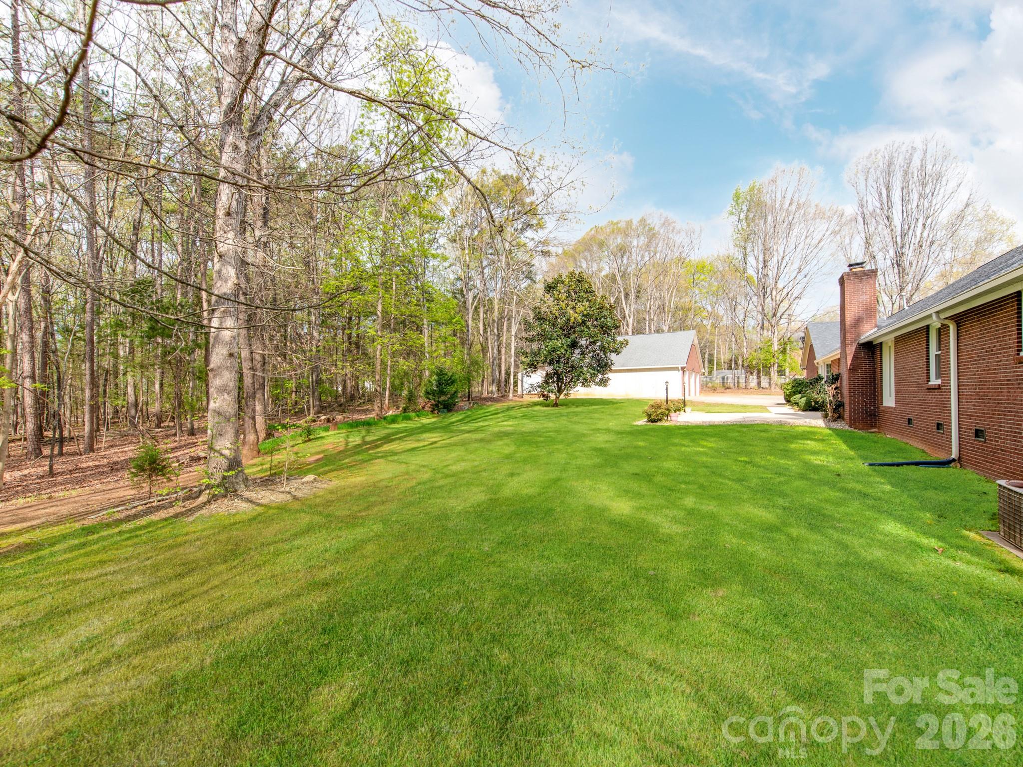 170 Dove Lane