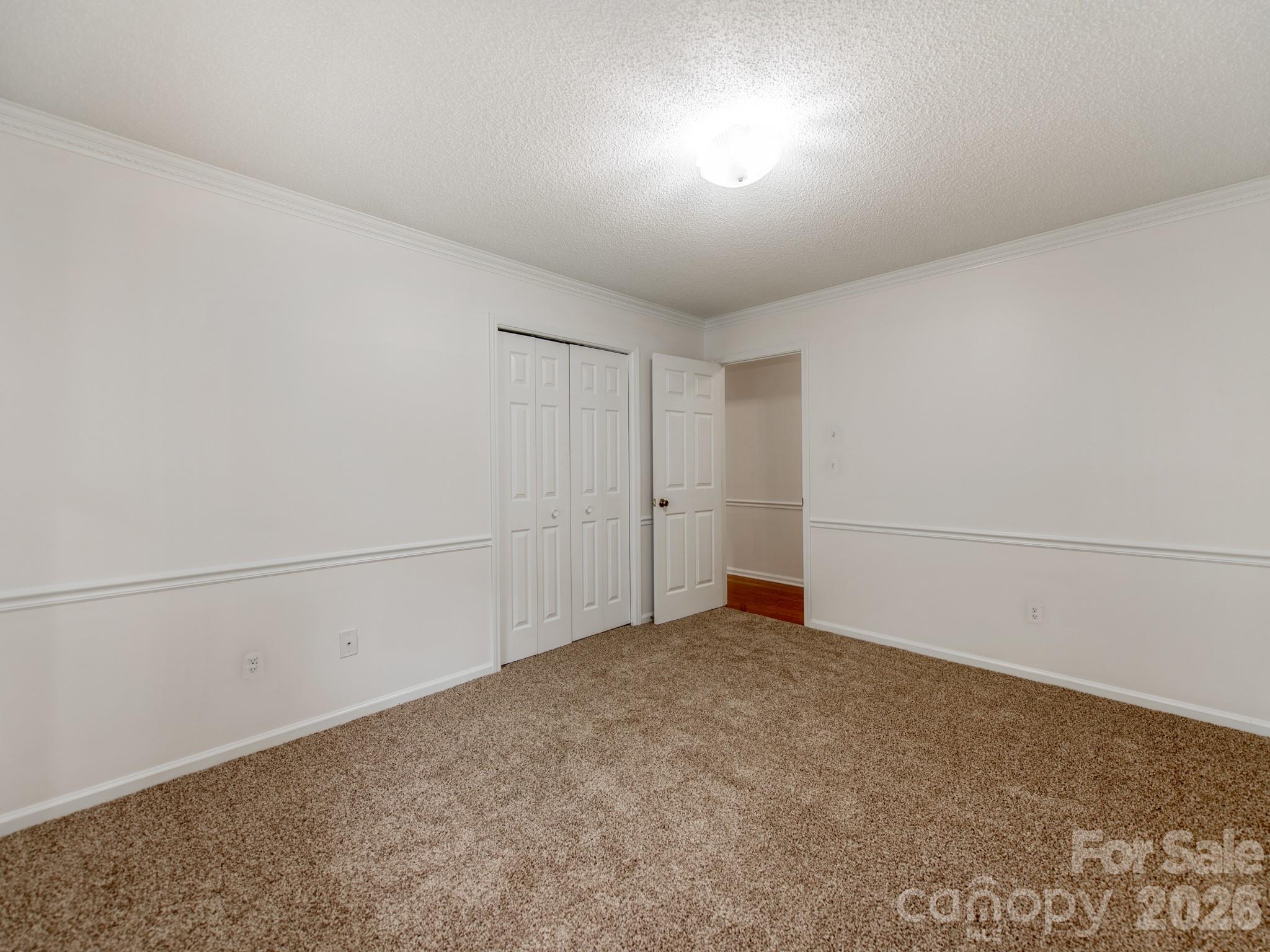 170 Dove Lane