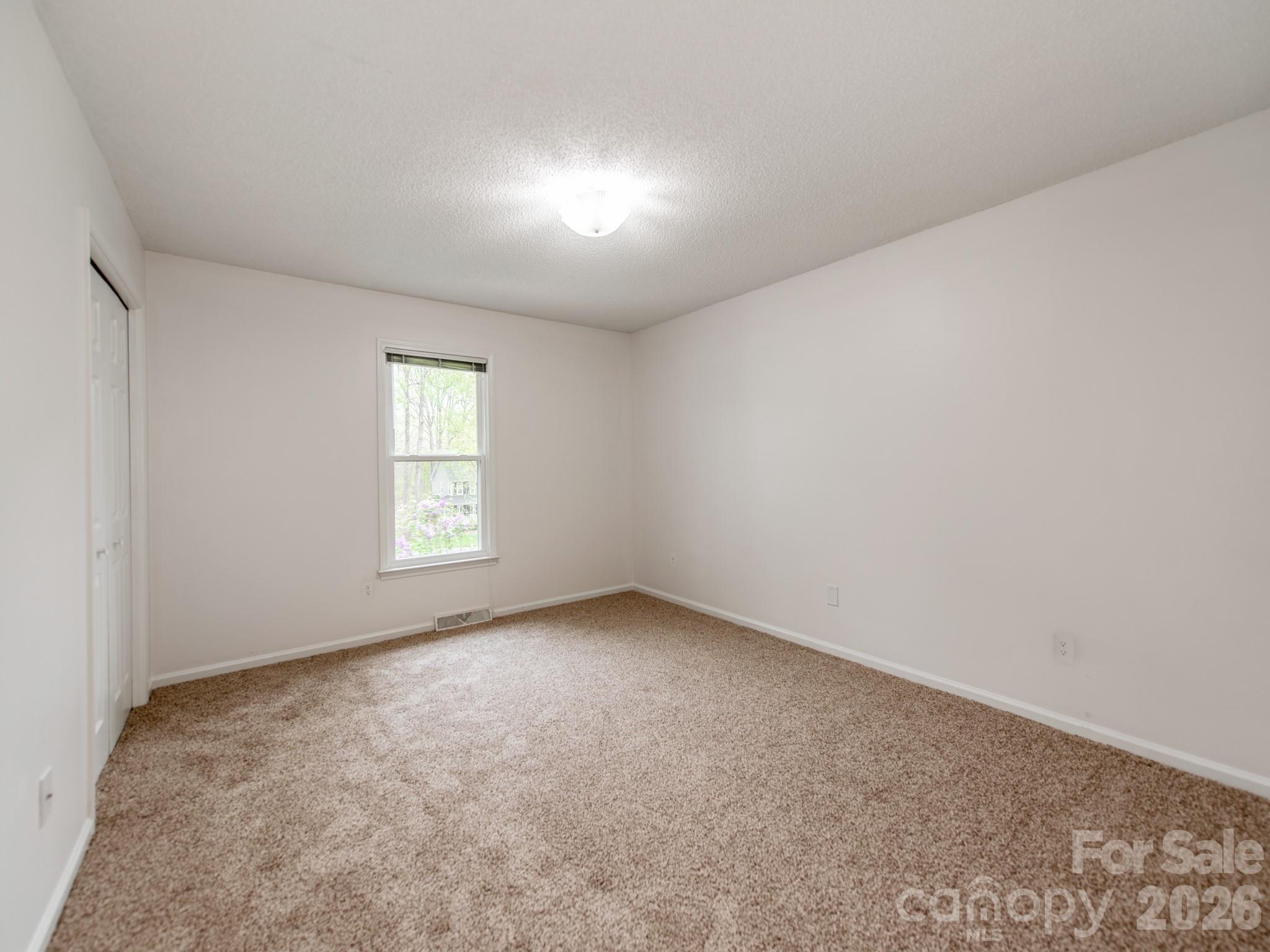 170 Dove Lane