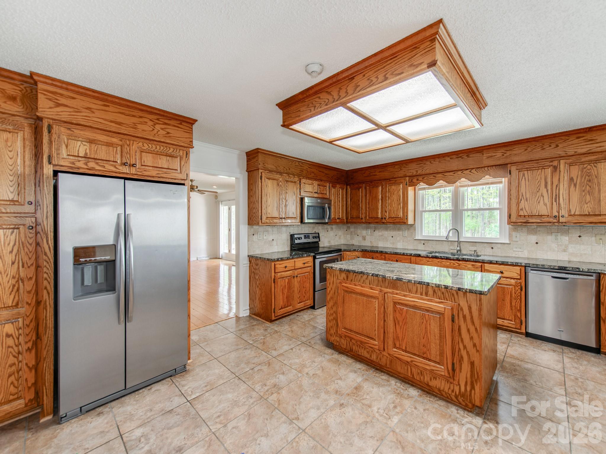 170 Dove Lane