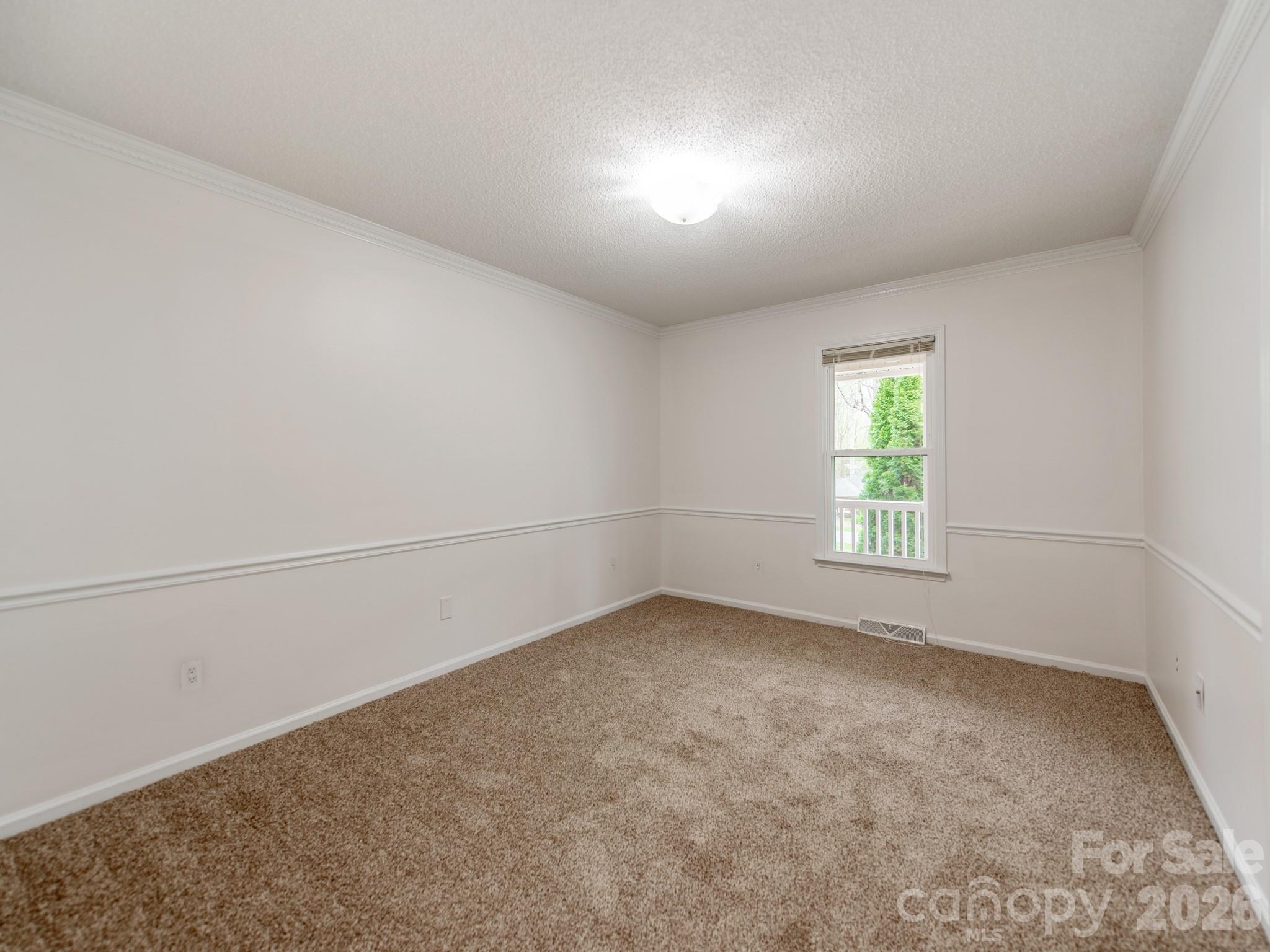 170 Dove Lane