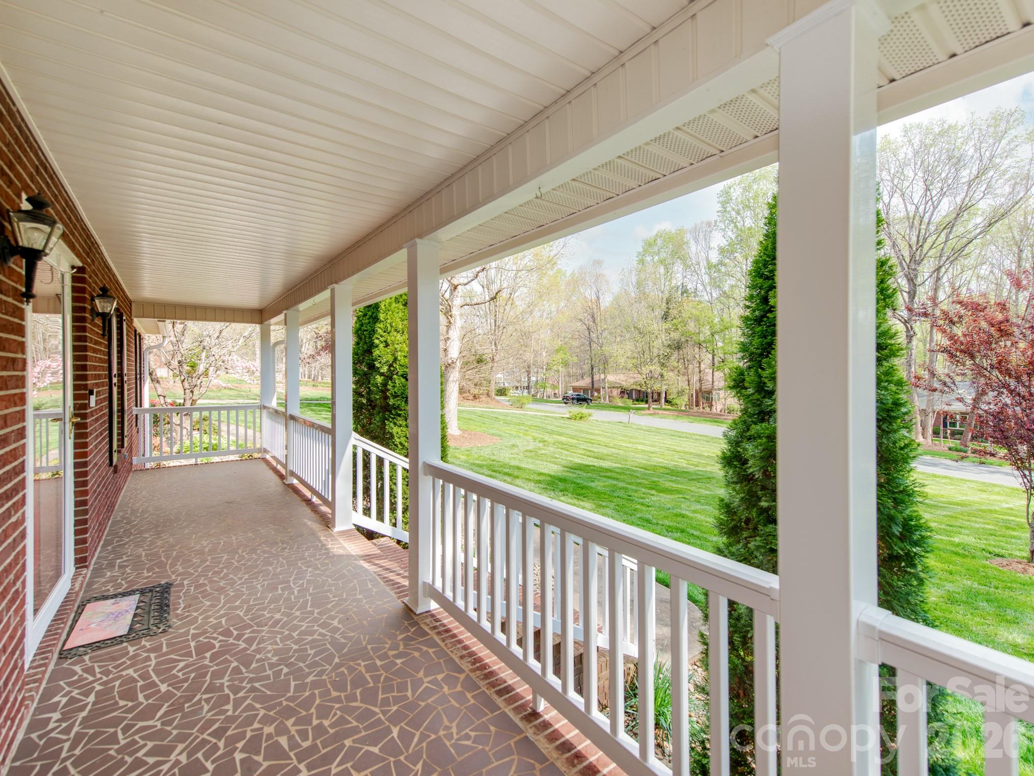 170 Dove Lane
