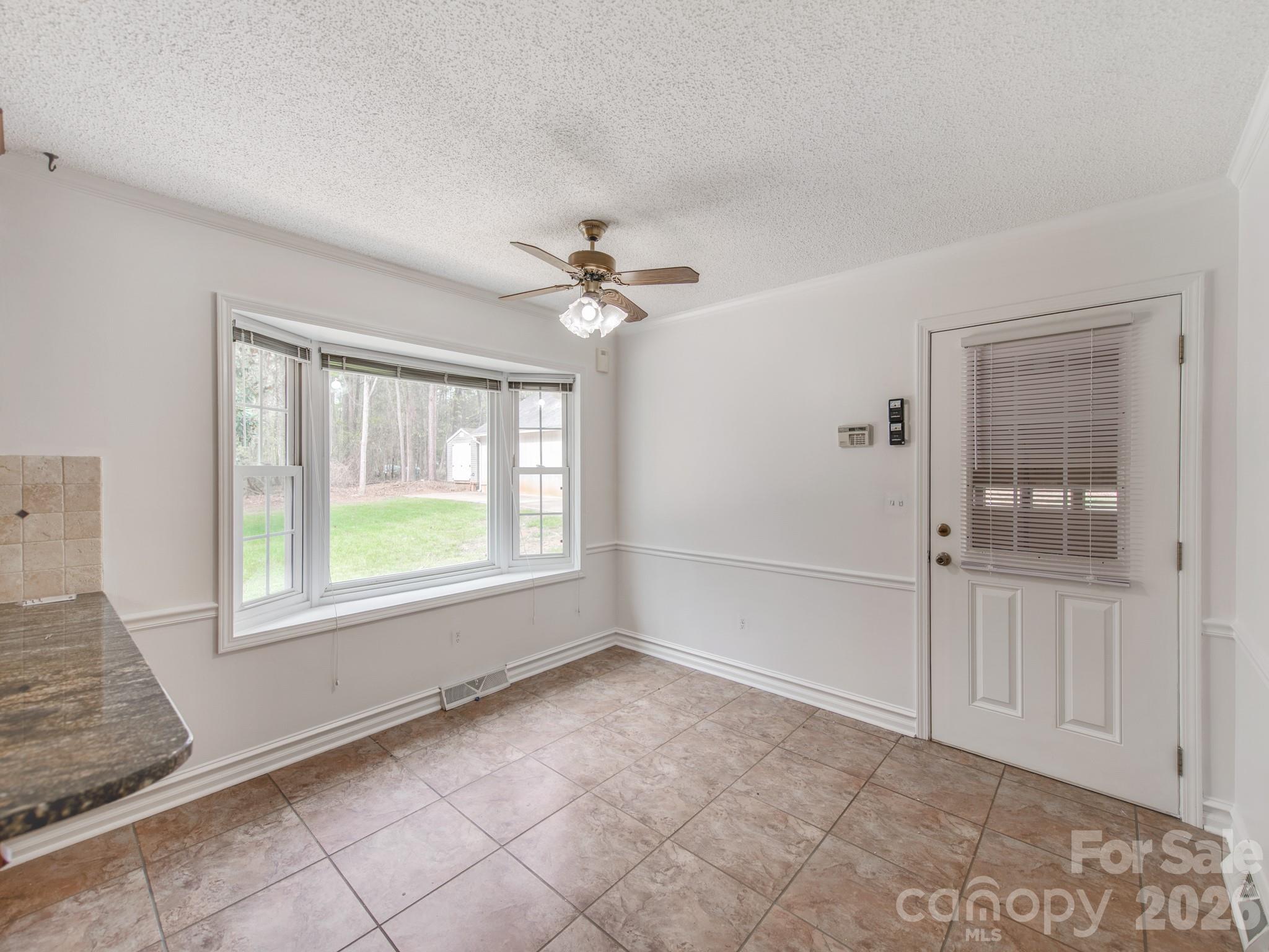 170 Dove Lane