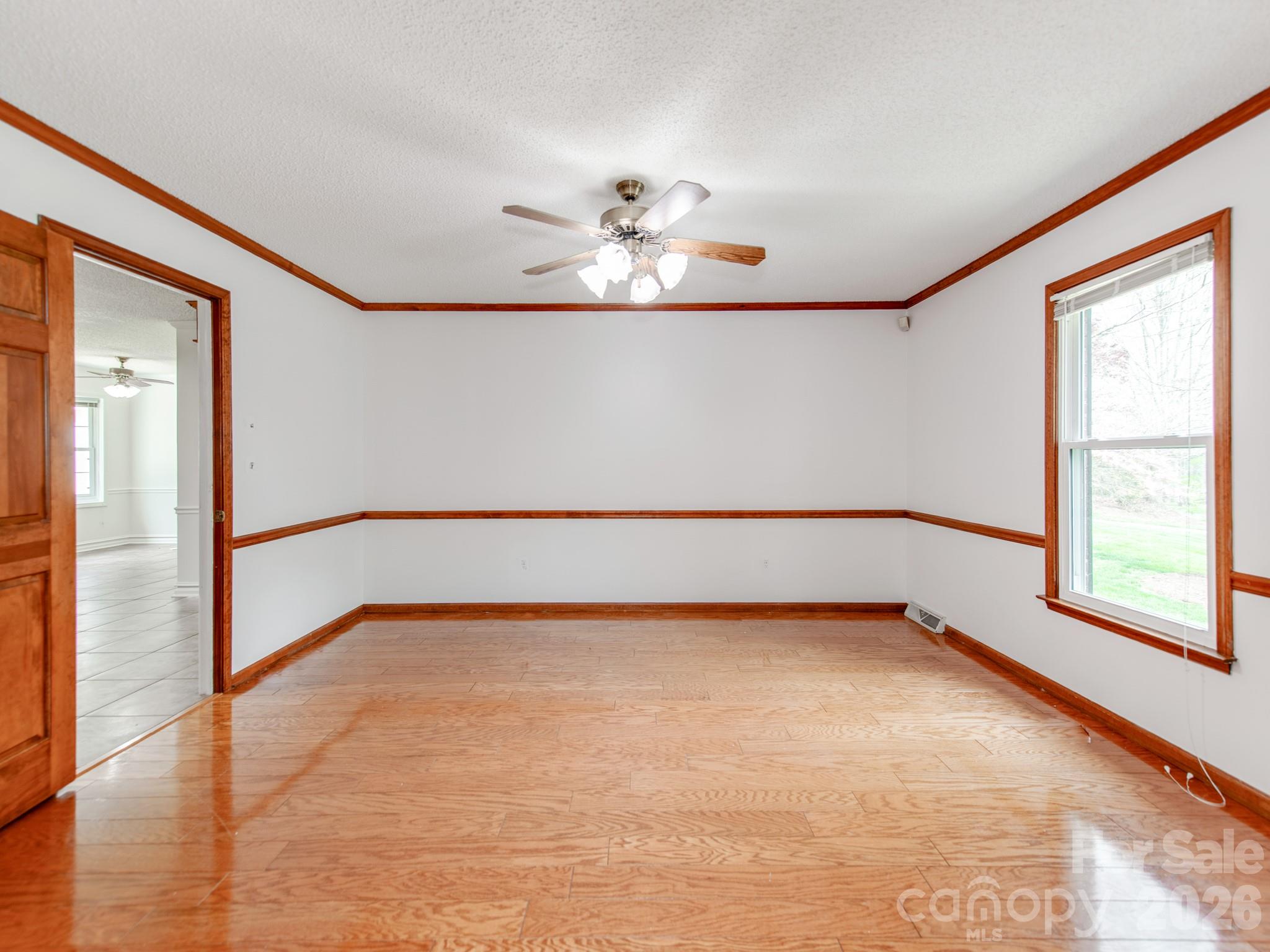 170 Dove Lane