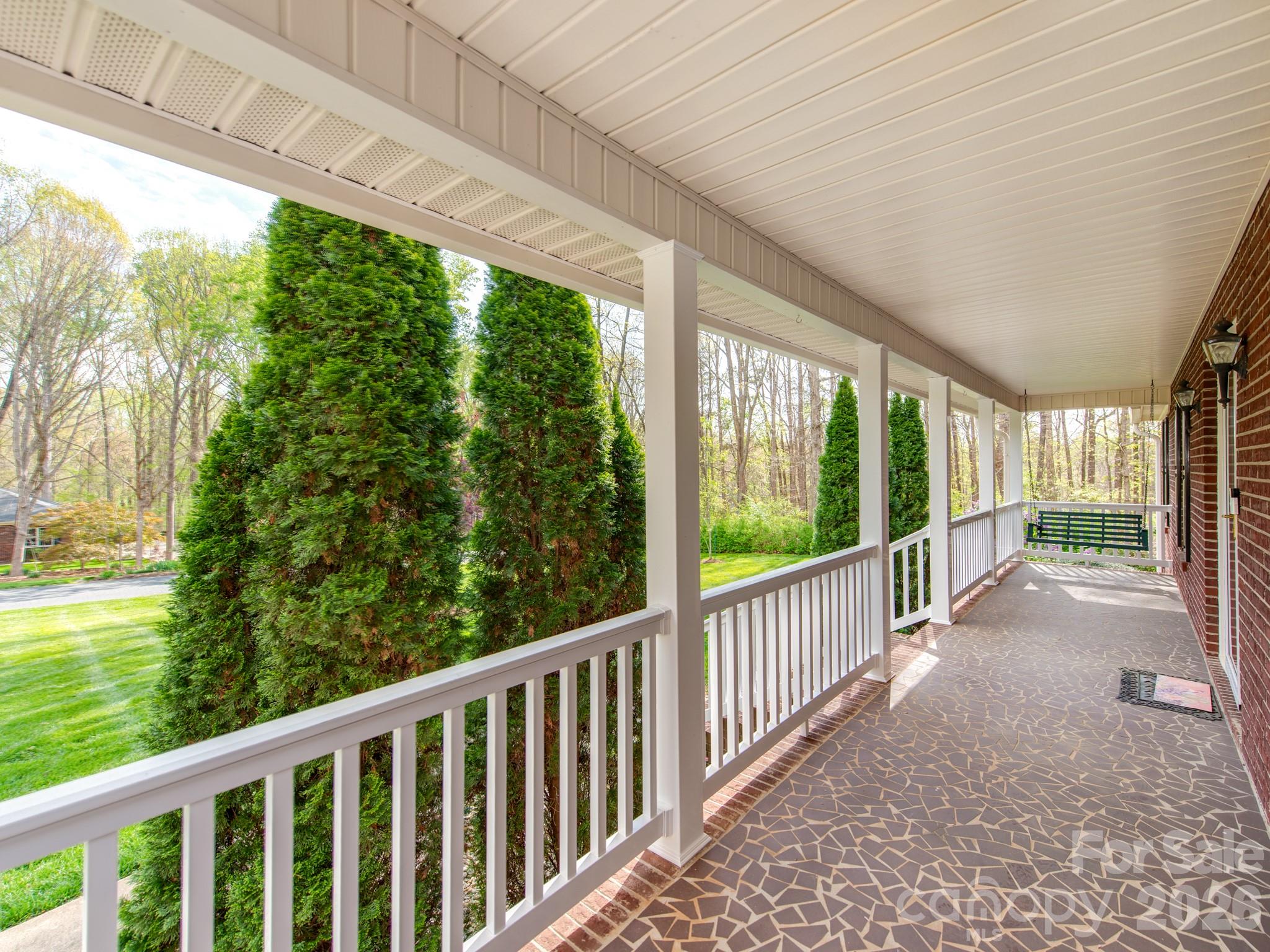 170 Dove Lane