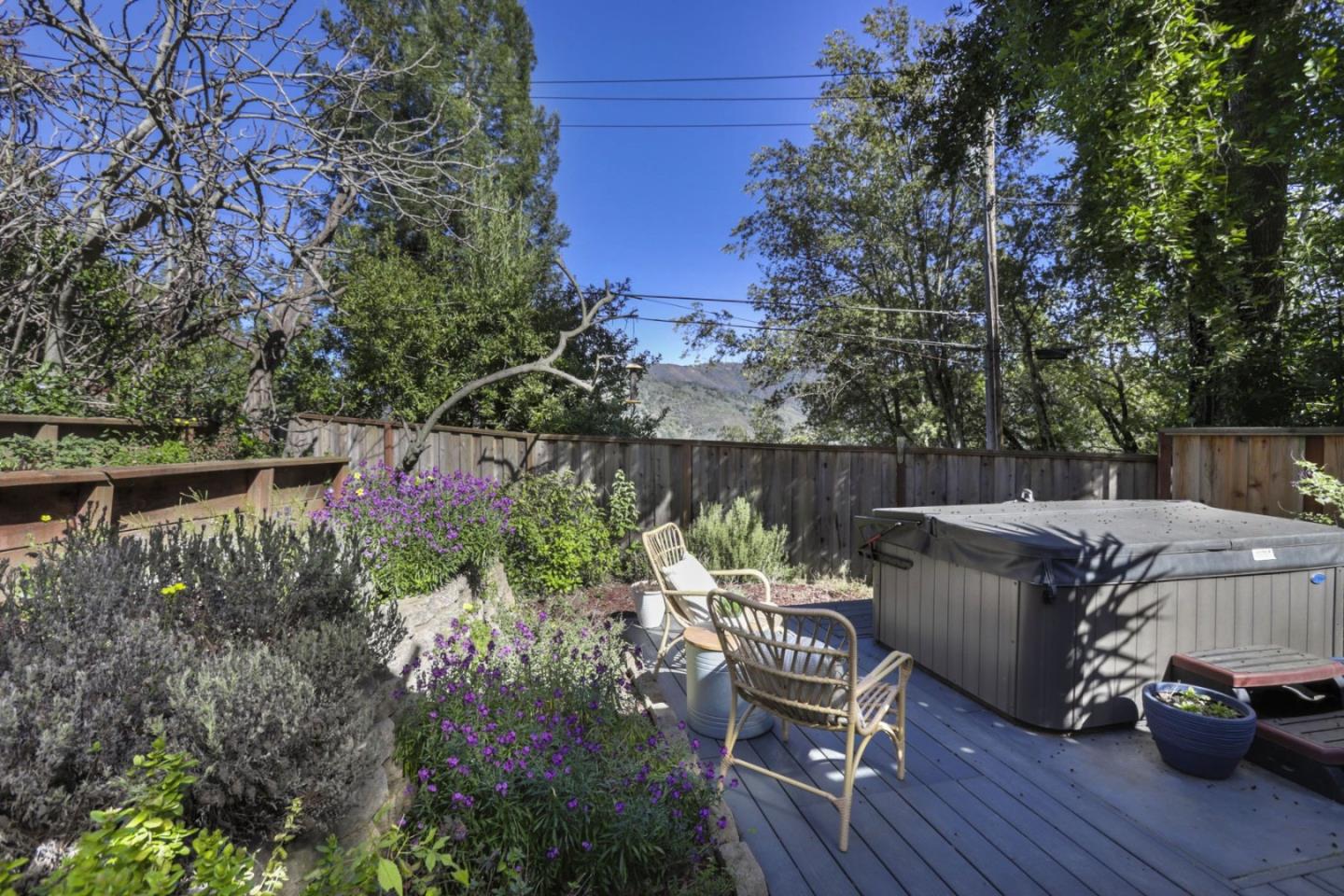 21455 Oneda CT