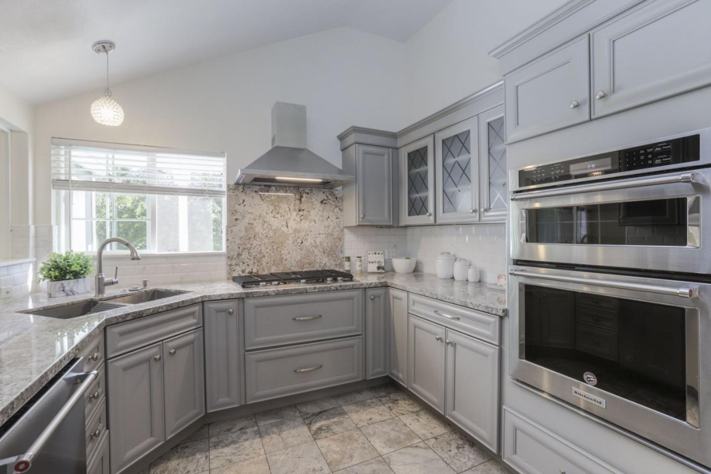 21455 Oneda CT