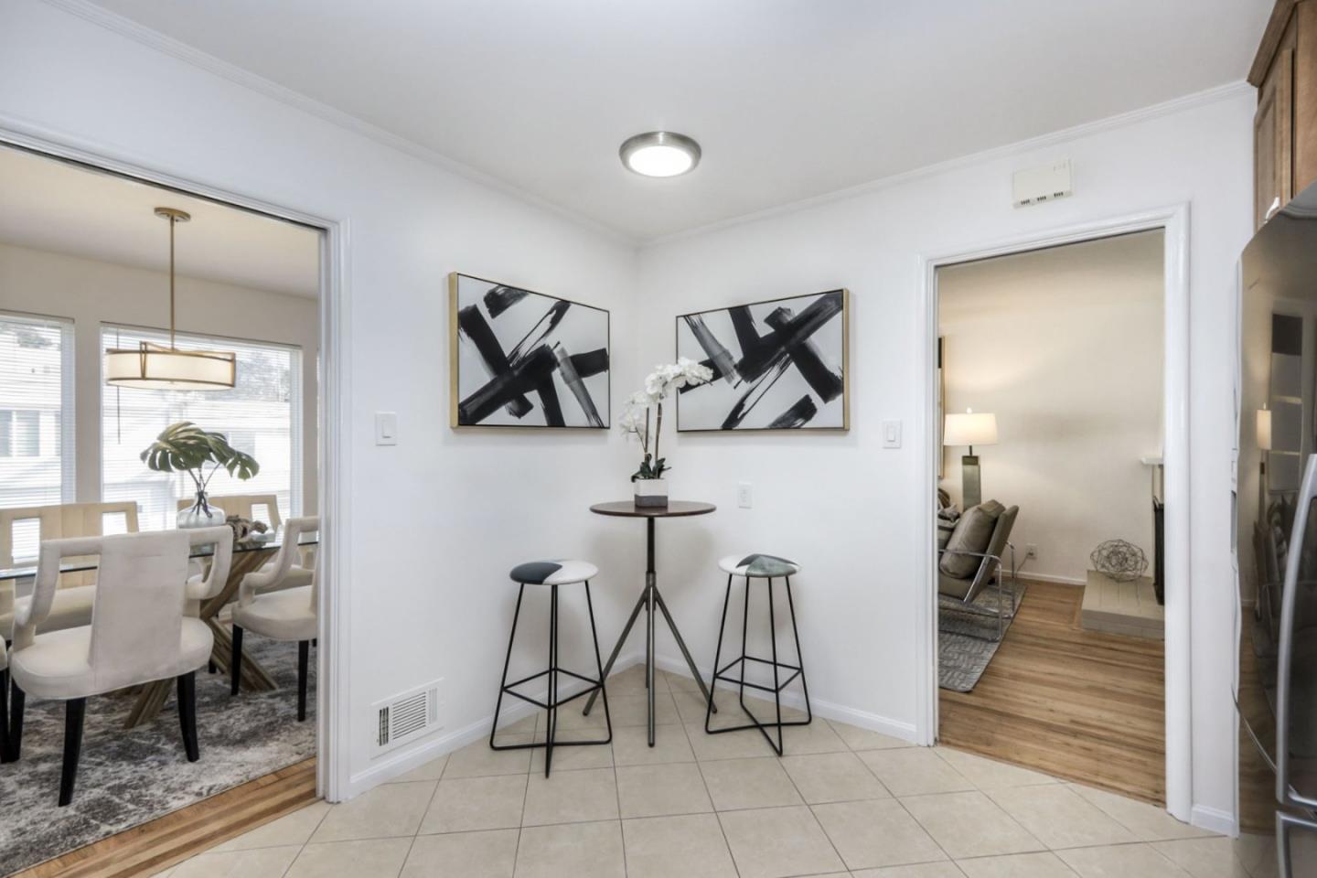 11 Royce WAY