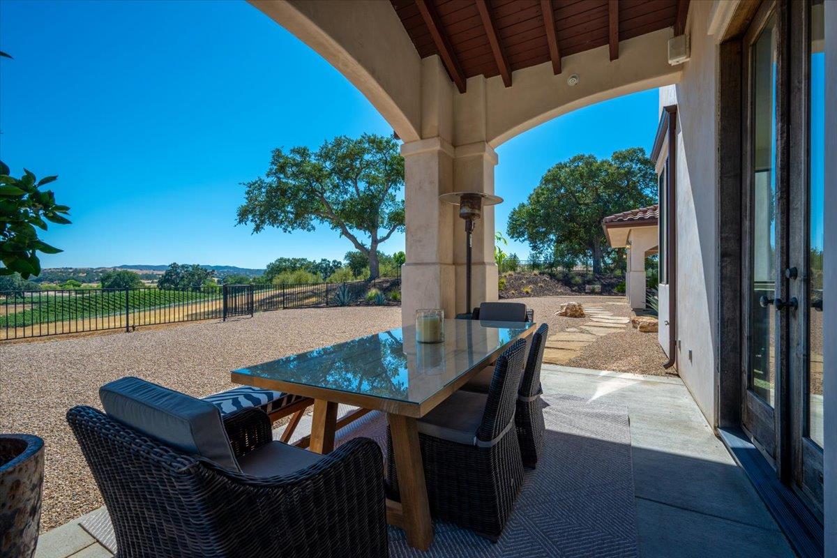 6750 Golden pheasant Lane