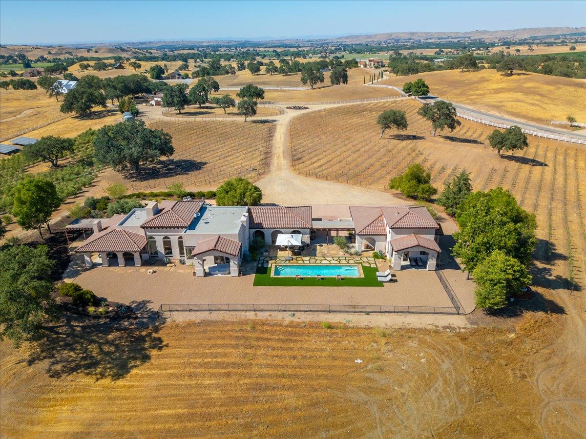 6750 Golden pheasant Lane