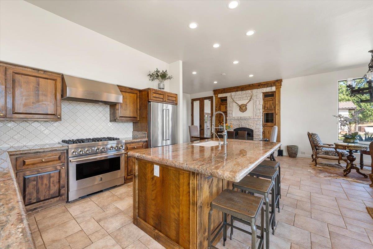 6750 Golden pheasant Lane