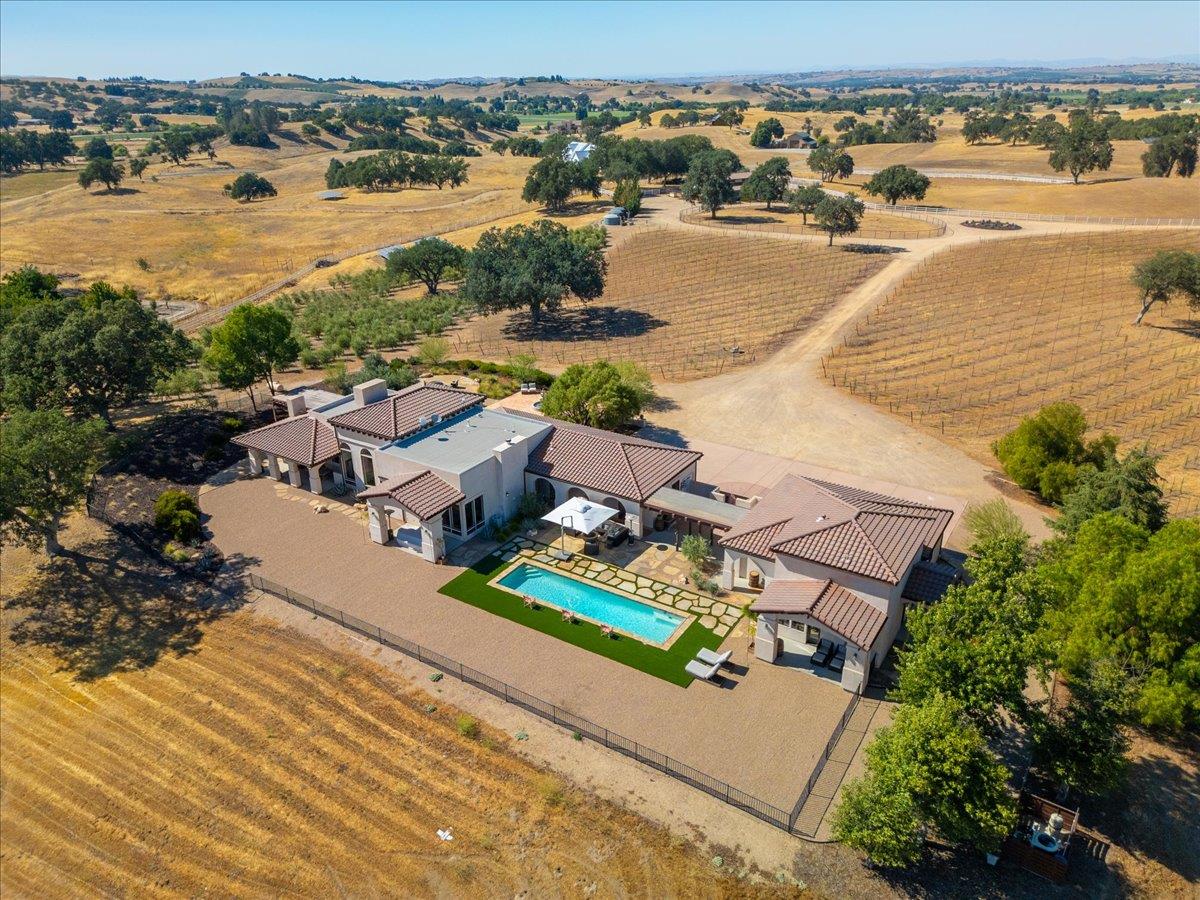6750 Golden pheasant Lane