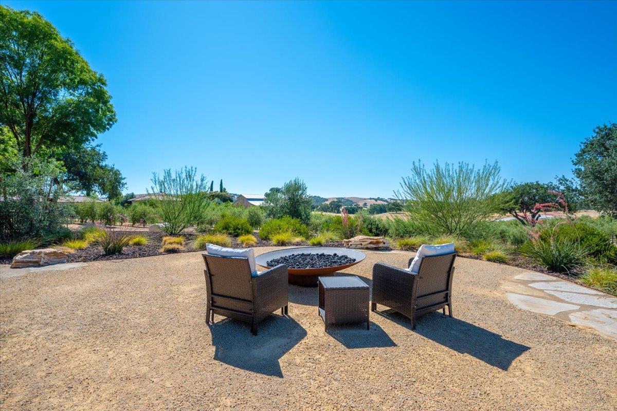6750 Golden pheasant Lane