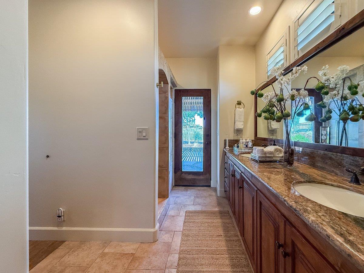 6750 Golden pheasant Lane