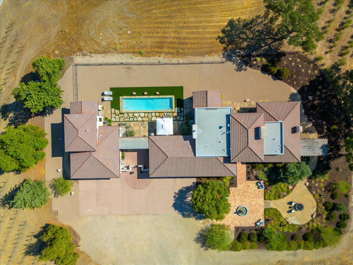 6750 Golden pheasant Lane