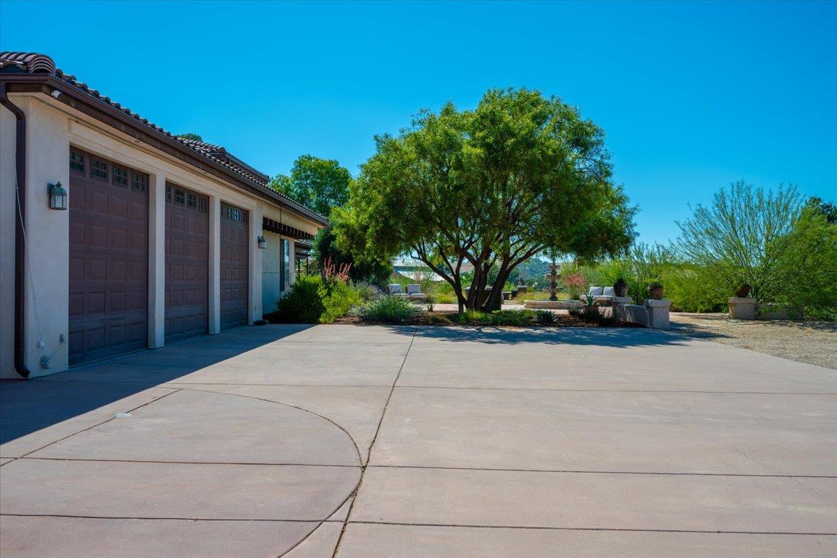 6750 Golden pheasant Lane