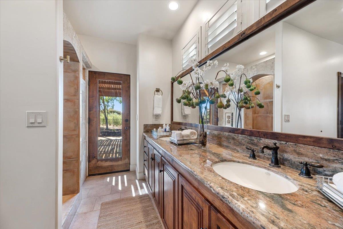6750 Golden pheasant Lane