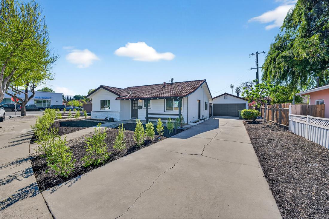 2991- 2987 Almaden Road