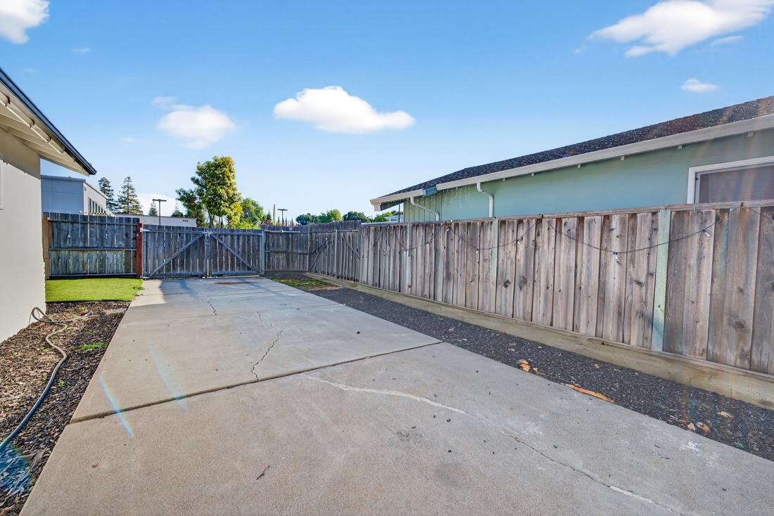 2991- 2987 Almaden Road