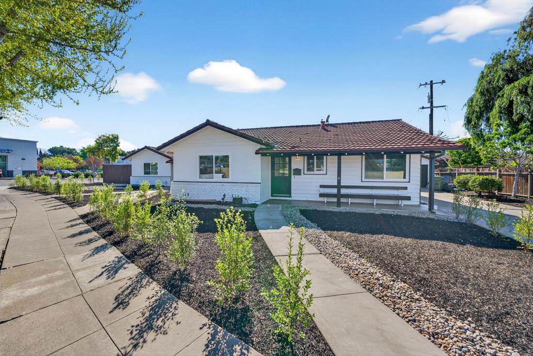 2991 Almaden Road