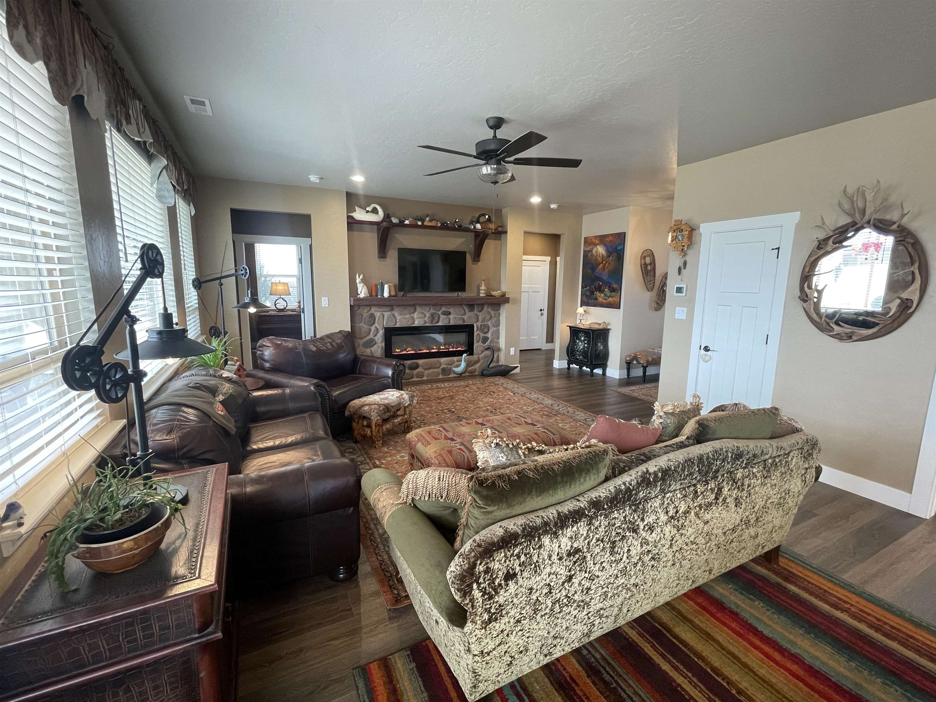 2959 Heron Drive