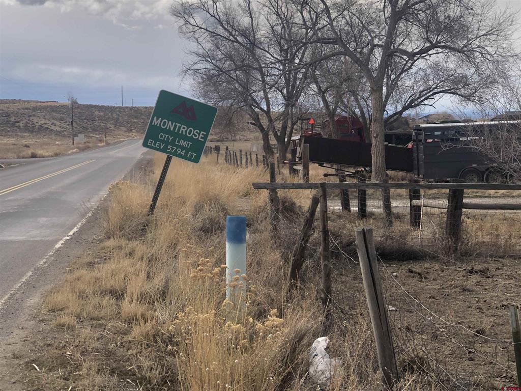 Tract A & 3 E Oak Grove Road