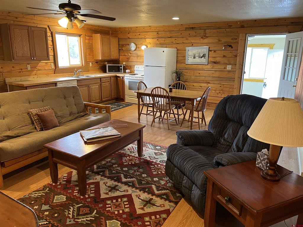 37569 Fruitland Mesa Road