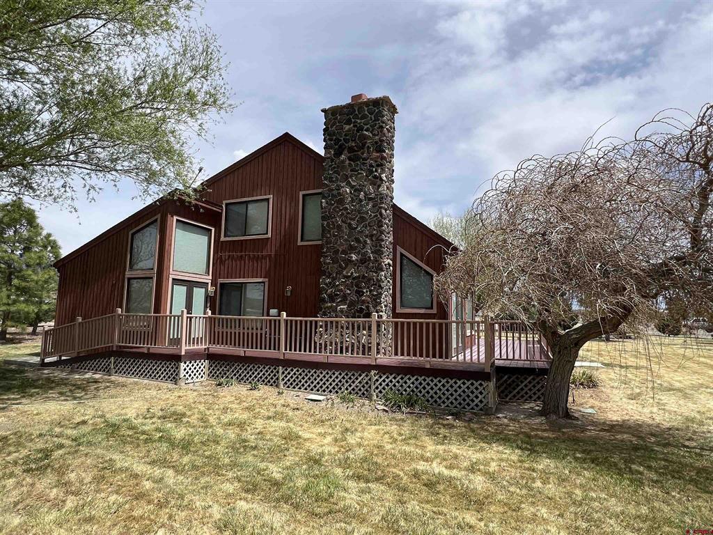 1151 MUSTANG Lane