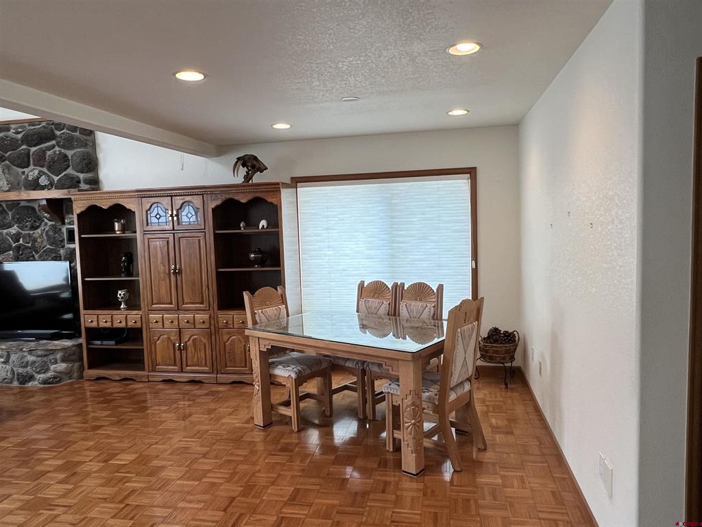 1151 MUSTANG Lane