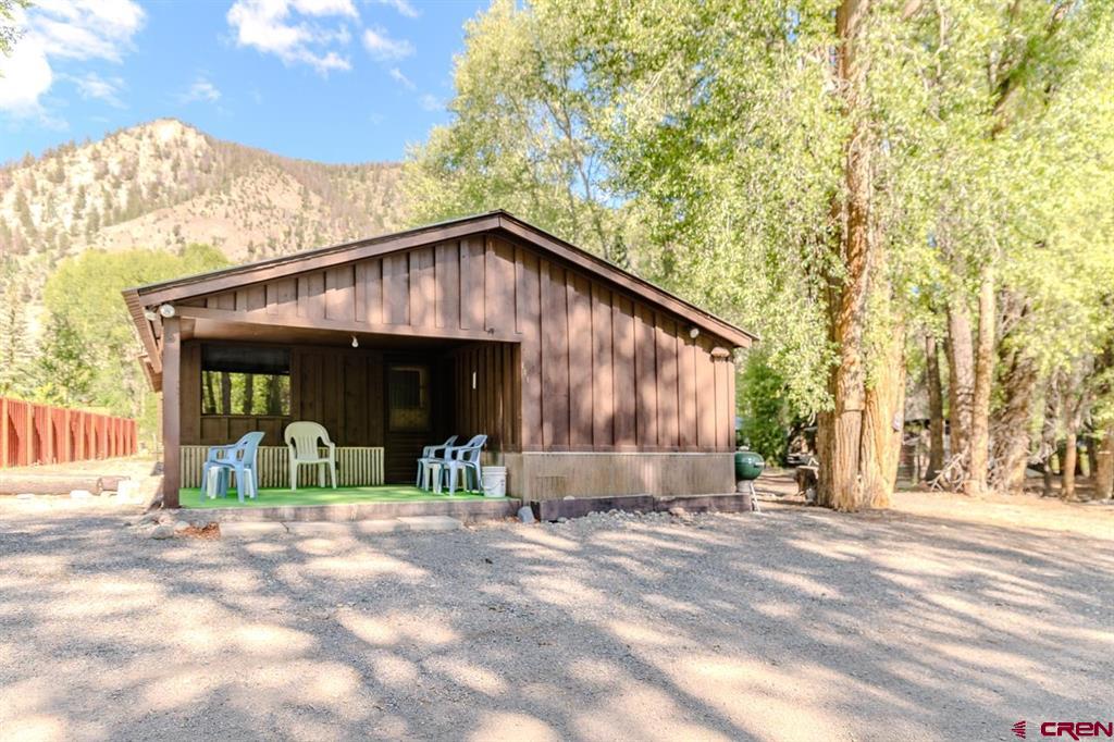 111 S Gunnison Avenue Unit: 3 separate tracts sold as