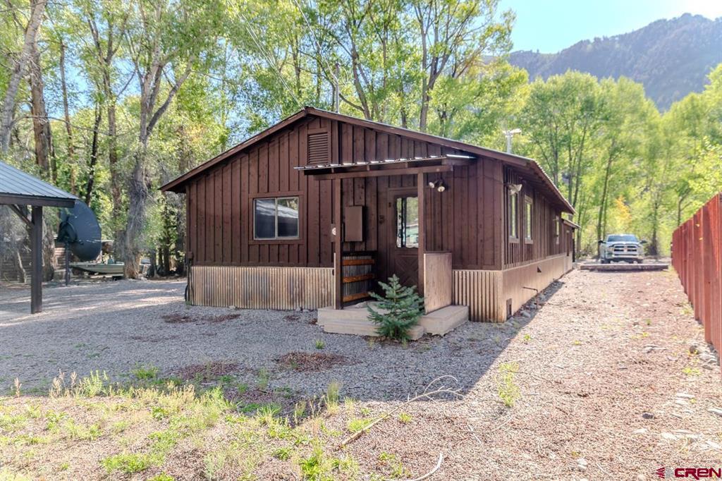 111 S Gunnison Avenue Unit: 3 separate tracts sold as